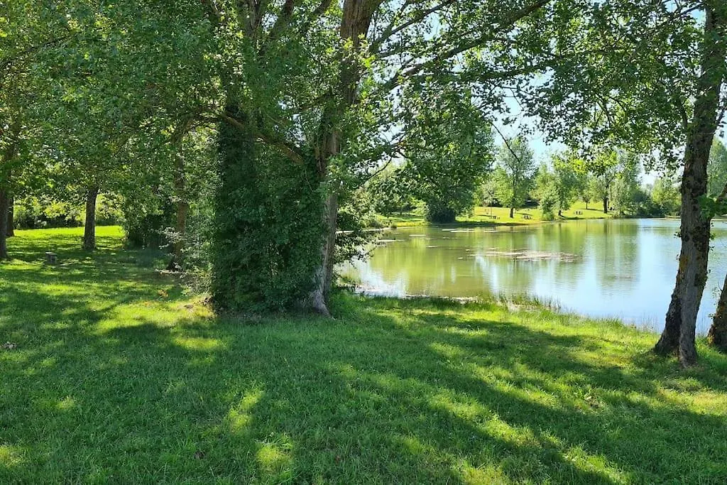 Maison Au Bord Du Lac Cagnac-les-Mines